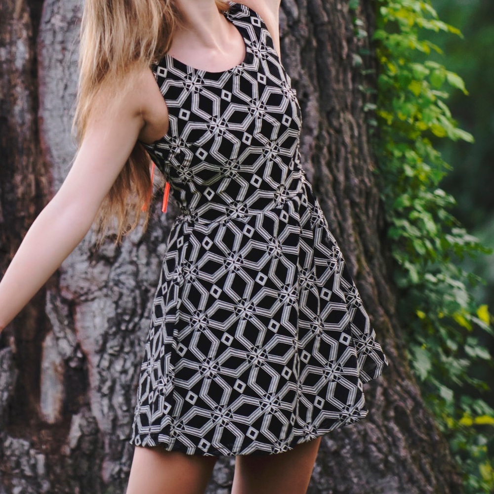 Funky Geometric Patterned Casual Mini Dress Small